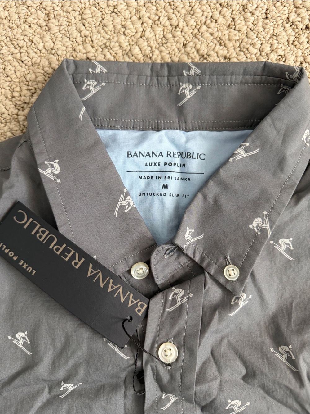 Banana Republic Men’s Gray Ski-Print Poplin Button-Down Shirt